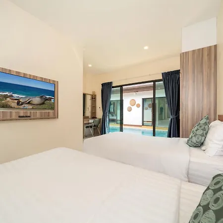 Elm Pool Villa Thalang Room photo