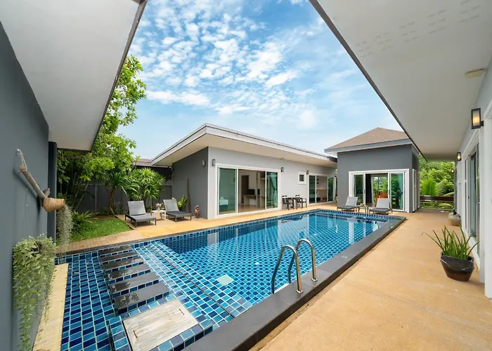 Elm Pool Villa
