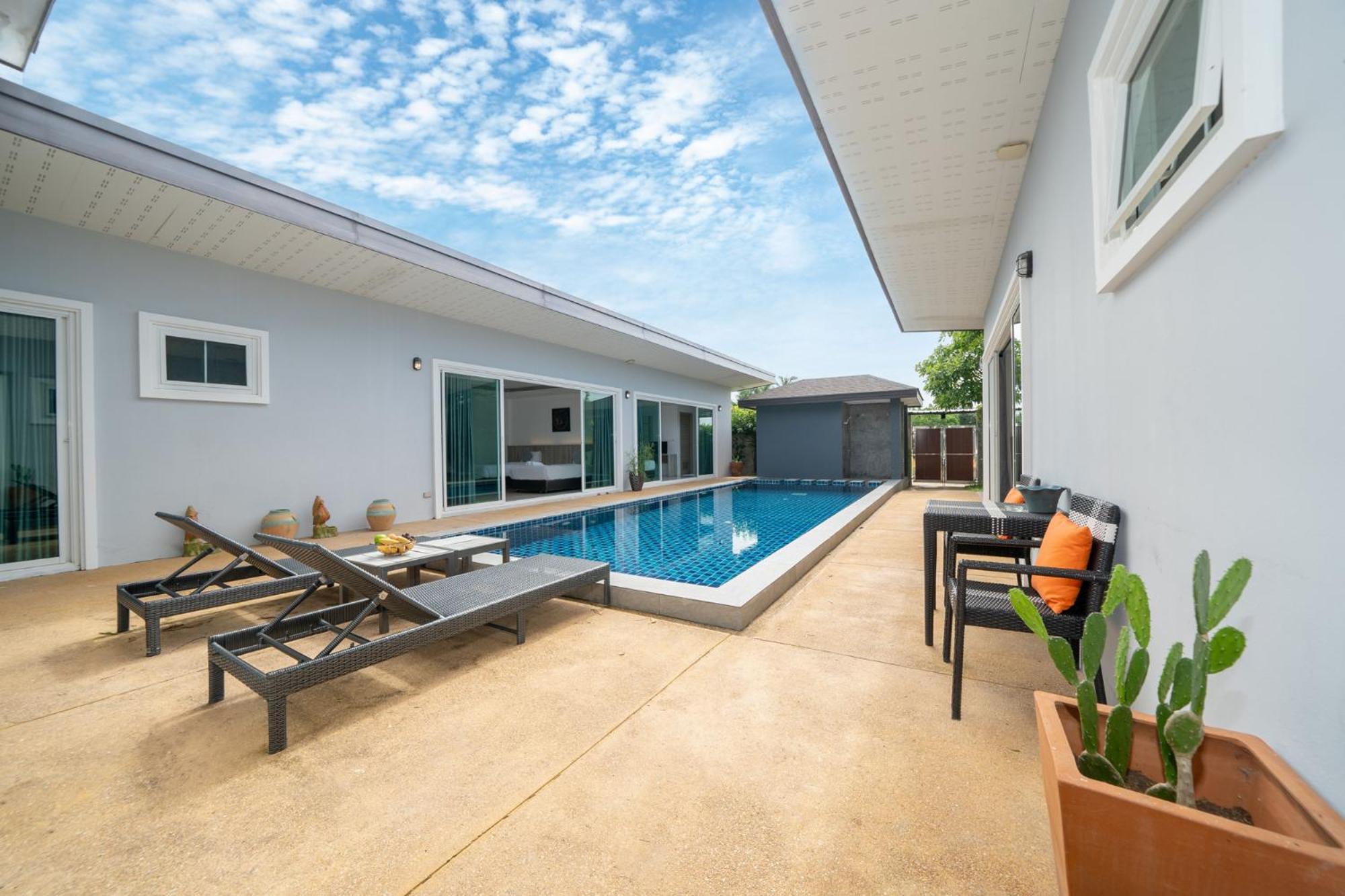 Villa Elm Pool *