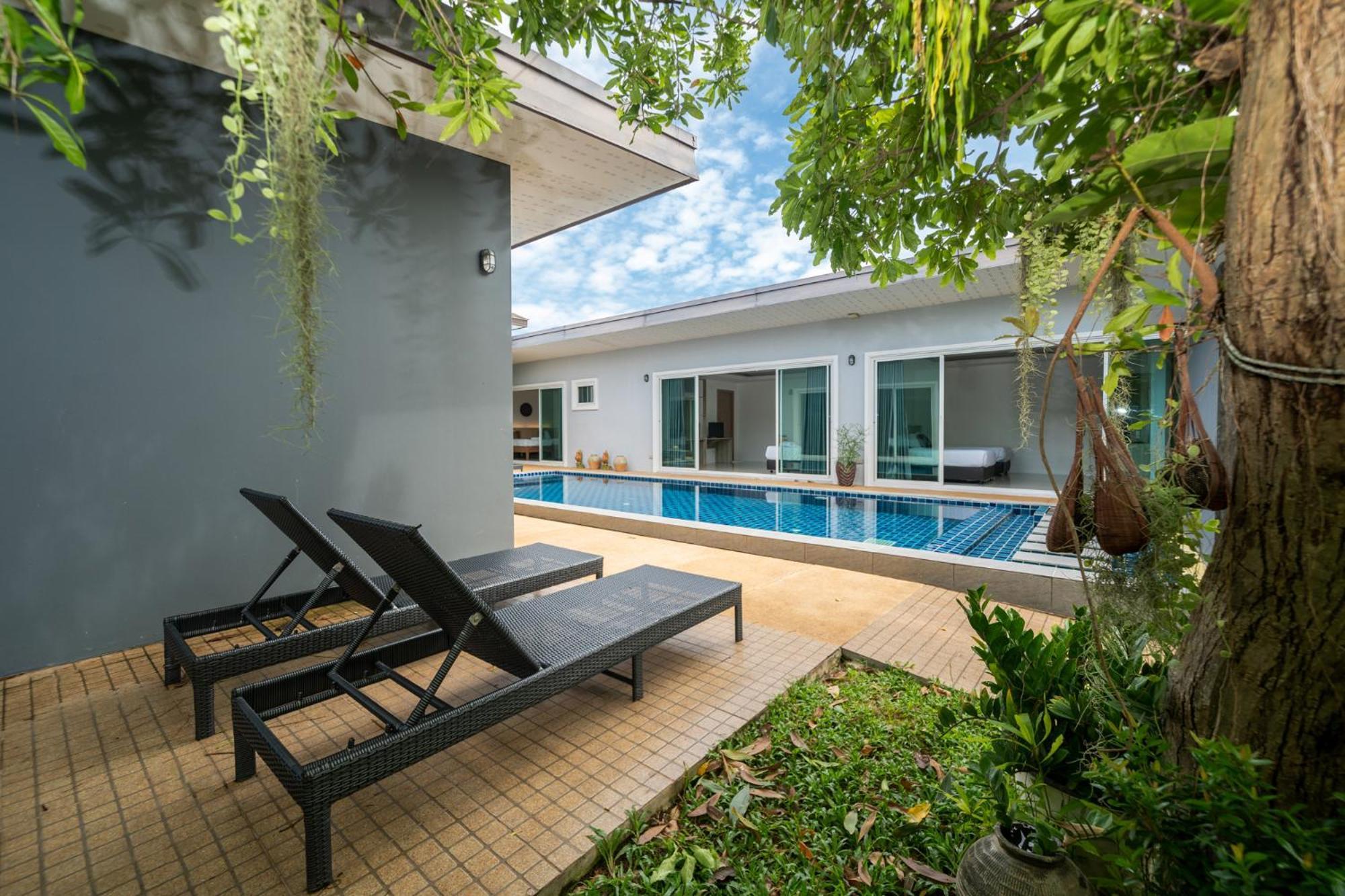 Villa Elm Pool