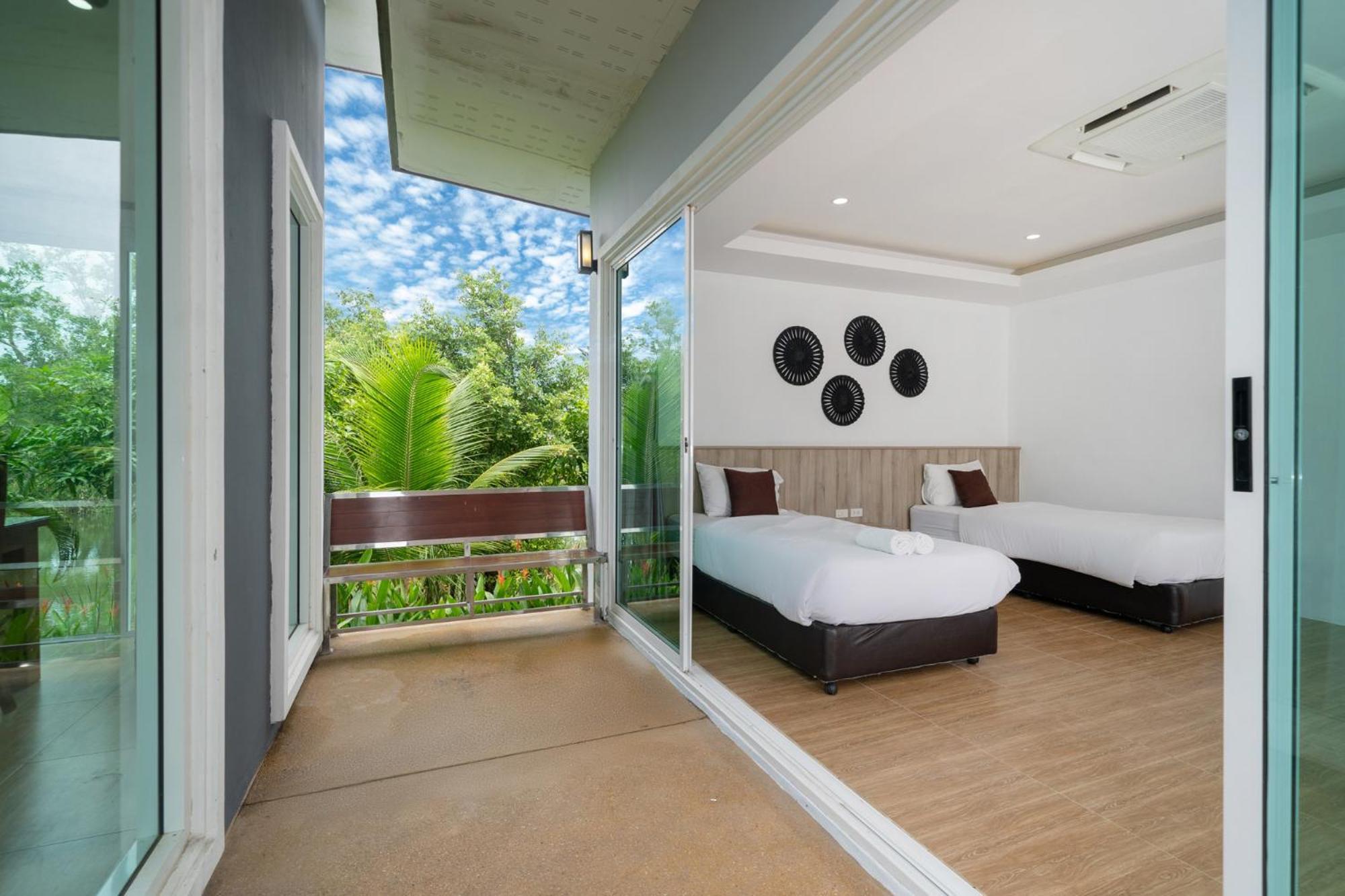 Villa Elm Pool *