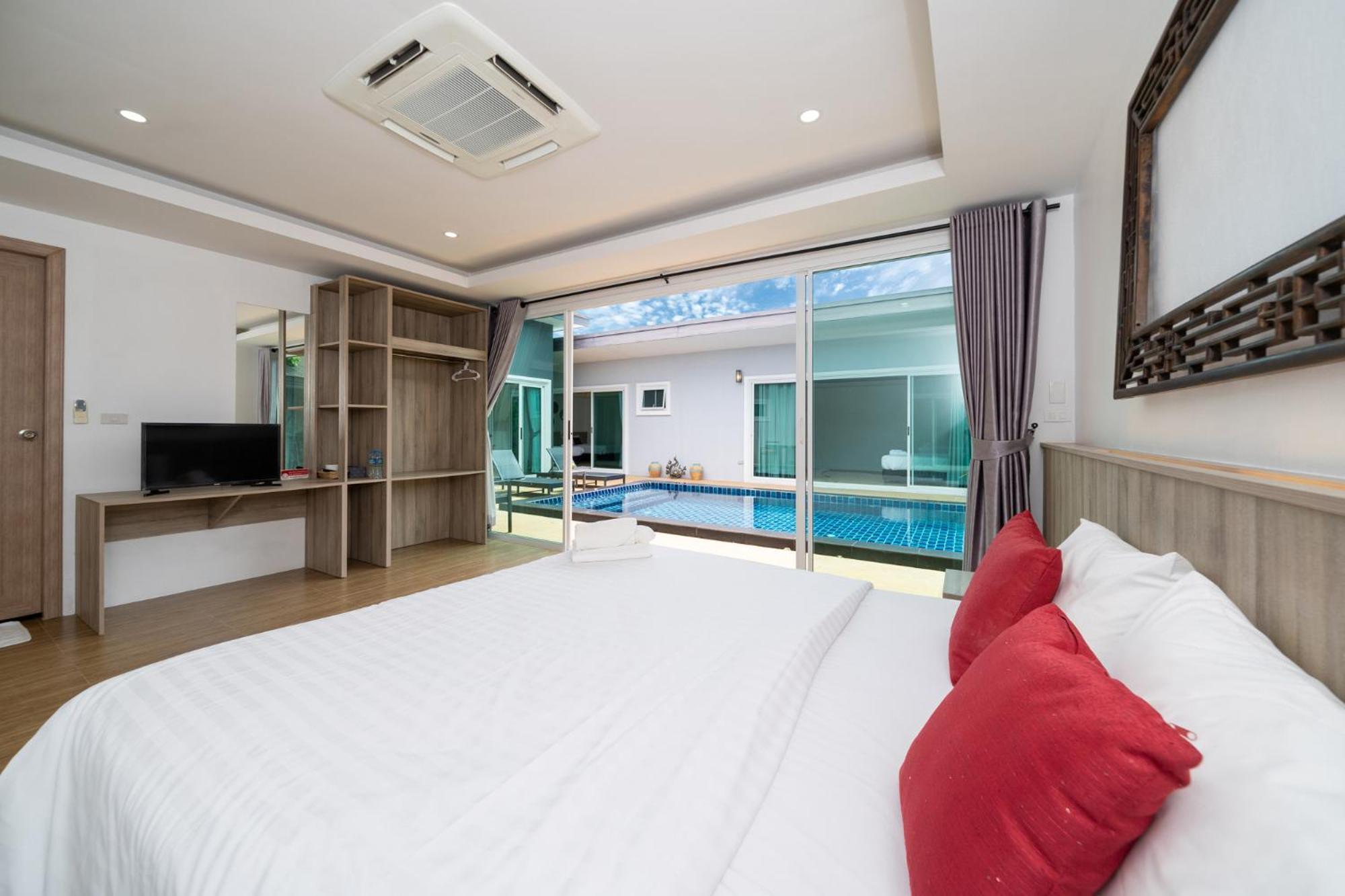 Villa Elm Pool *