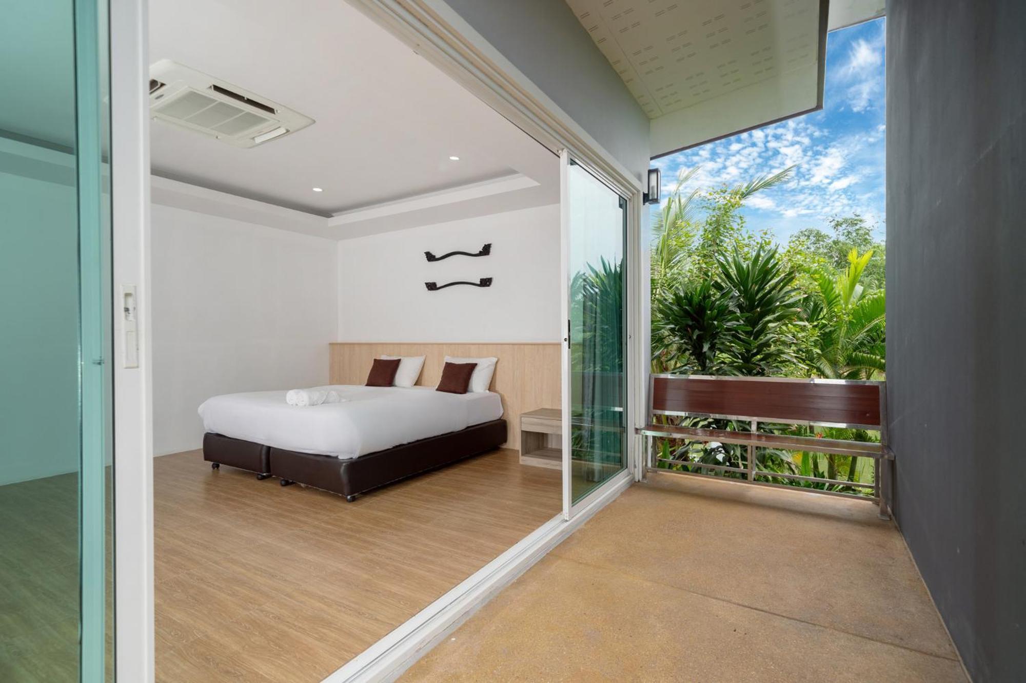 Villa Elm Pool *