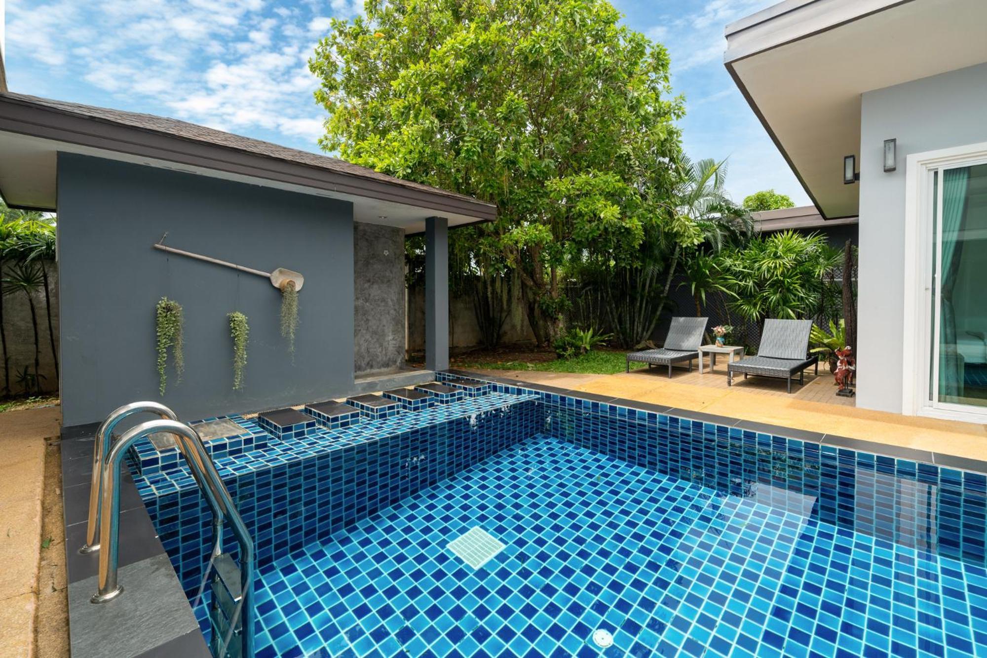 Villa Elm Pool