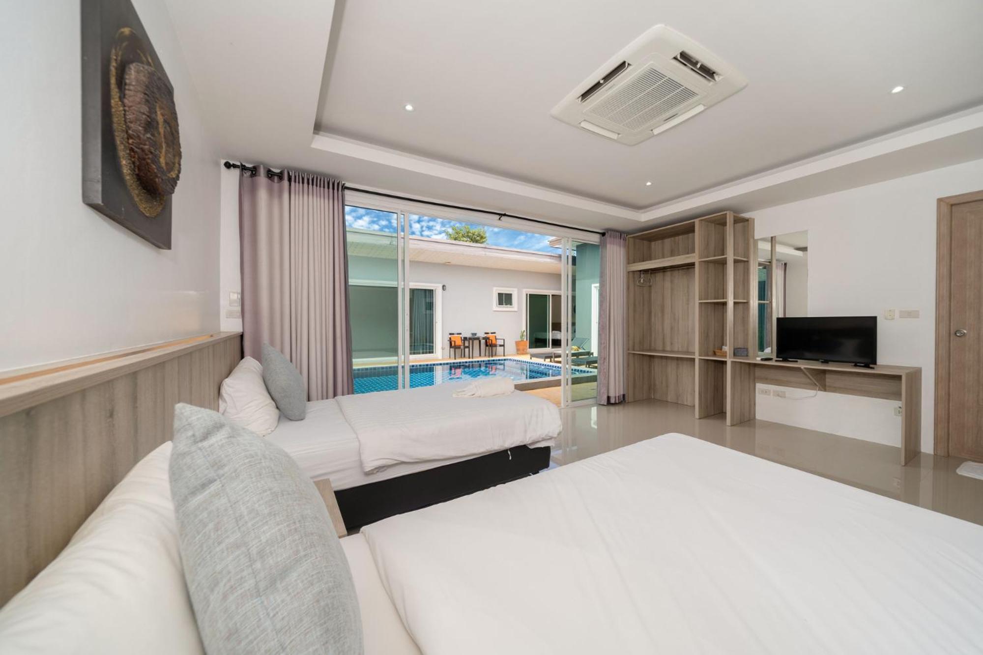 Elm Pool Villa